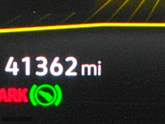 2022 Volkswagen Tiguan SE R-Line Black with VIN 3VVCB7AX0NM029502, listed as a IAAI auction lot 40141730 with 41,362 mi miles. Bid and sale history available at carsss.com. Image 15.