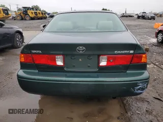 2000 Toyota Camry CE z VIN 4T1BG22K4YU977012, wystawiony jako Copart lot #59085085 z przebiegiem 146 838 mil mil oraz Szkoda całkowita • Salvage title. Historia ofert i sprzedaży dostępna na DreamBid. Obrazek 6.
