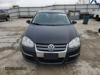 2010 Volkswagen Jetta Limited Edition with VIN 3VWRX7AJ7AM124457, listed as a Copart auction lot 52967135 with 206,069 mi miles and Salvage title. Bid and sale history available at DreamBid. Image 5.