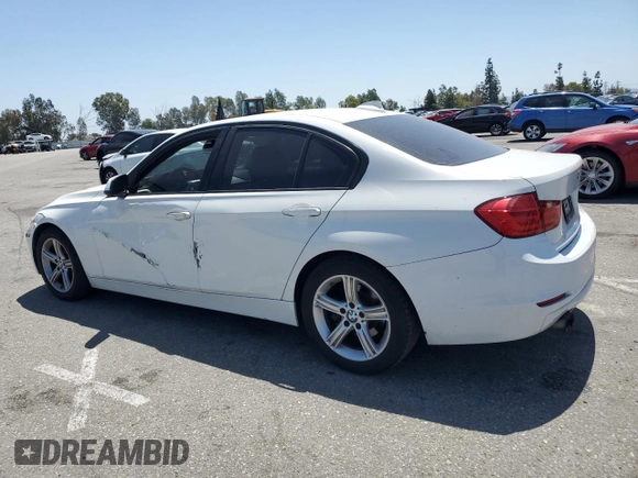 2013 BMW 3 Series 328i z VIN WBA3C1C56DF436269, wystawiony jako Copart lot #57311725 z przebiegiem 139 482 mil mil oraz Szkody całkowita. Historia ofert i sprzedaży dostępna na DreamBid. Obrazek 2.