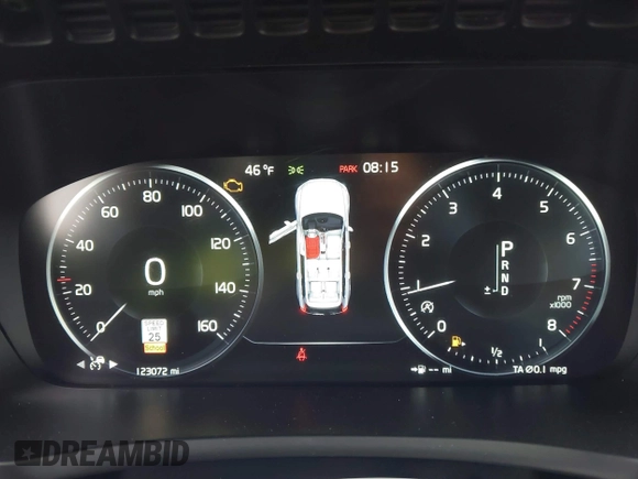 2016 Volvo XC90 T6 Momentum with VIN YV4A22PK8G1022234, listed as a IAAI auction lot 41705411 with 123,072 mi miles. Bid and sale history available at carsss.com. Image 7.