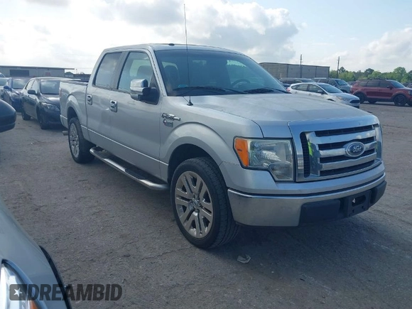 2010 Ford F-150 XL with VIN 1FTEW1C83AFB40201, listed as a IAAI auction lot 42100958 with 166,997 mi miles. Bid and sale history available at carsss.com. Image 1.