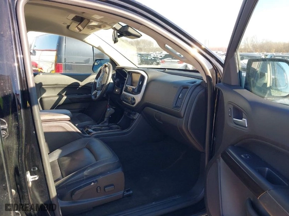 2015 GMC Canyon 4WD SLT with VIN 1GTG6CE33F1134747, listed as a IAAI auction lot 41502300 with 143,027 mi miles. Bid and sale history available at carsss.com. Image 5.