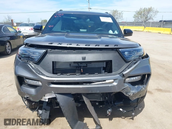 2023 Ford Explorer ST with VIN 1FM5K8GC0PGA83523, listed as a IAAI auction lot 42024282 with 10,966 mi miles. Bid and sale history available at carsss.com. Image 11.