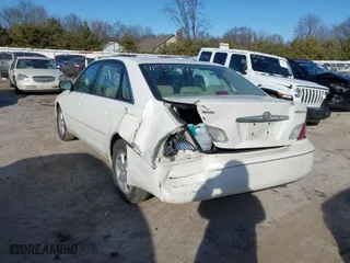 2001 Toyota Avalon XL w/Bucket Seats with VIN 4T1BF28B61U174704, listed as a IAAI auction lot 41532384 with 183,651 mi miles. Bid and sale history available at carsss.com. Image 6.