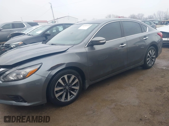 2017 Nissan Altima SR z VIN 1N4AL3AP6HC481669, wystawiony jako IAAI lot #41545375 z przebiegiem 93 271 mil mil oraz . Historia ofert i sprzedaży dostępna na DreamBid. Obrazek 14.