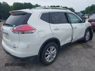 2014 Nissan Rogue S z VIN 5N1AT2MT5EC790814, wystawiony jako IAAI lot #42251174 z przebiegiem 176 340 mil mil oraz . Historia ofert i sprzedaży dostępna na DreamBid. Obrazek 4.