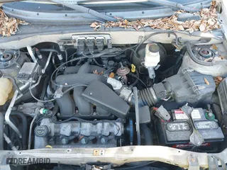 2005 Mercury Mariner Luxury with VIN 4M2CU57115DJ11387, listed as a IAAI auction lot 41267614 with 166,448 mi miles. Bid and sale history available at carsss.com. Image 10.