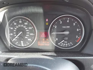 2015 BMW X1 xDrive28i with VIN WBAVL1C57FVY27822, listed as a IAAI auction lot 41977545 with 76,211 mi miles. Bid and sale history available at carsss.com. Image 7.