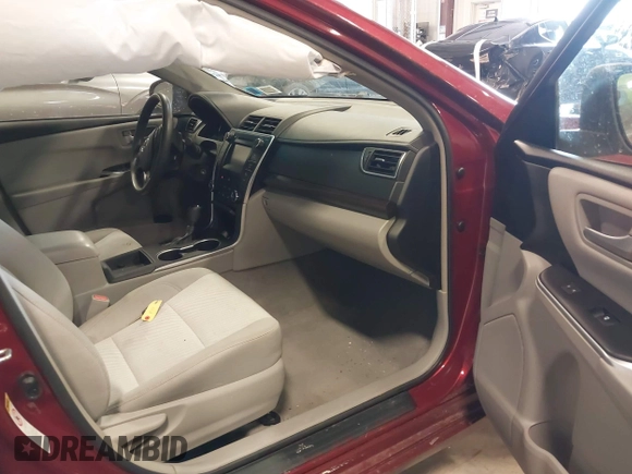 2017 Toyota Camry XLE with VIN 4T1BF1FK5HU692603, listed as a IAAI auction lot 41627917 with 21,986 mi miles. Bid and sale history available at carsss.com. Image 5.