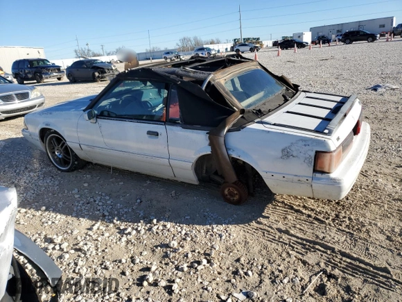 1993 Ford Mustang with VIN 1FACP44M8PF160430, listed as a Copart auction lot 88552995 with Not provided miles and Clean title. Bid and sale history available at DreamBid. Image 2.