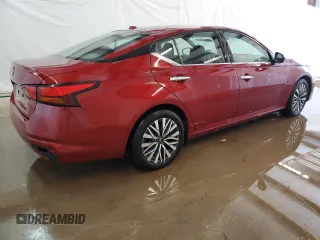 2025 Nissan Altima SV with VIN 1N4BL4DV5SN300593, listed as a Copart auction lot 52999825 with Not Provided miles and Clean Title. Bid and sale history available at DreamBid. Image 3.