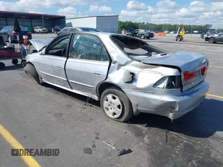 2001 Honda Accord EX z VIN 1HGCG16561A021742, wystawiony jako IAAI lot #42138513 z przebiegiem 217 113 mil mil oraz . Historia ofert i sprzedaży dostępna na DreamBid. Obrazek 3.