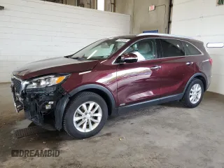 2017 Kia Sorento LX z VIN 5XYPGDA37HG289670, wystawiony jako Copart lot #61502485 z przebiegiem 87 309 mil mil oraz Szkoda całkowita • Salvage title. Historia ofert i sprzedaży dostępna na DreamBid. Obrazek 1.