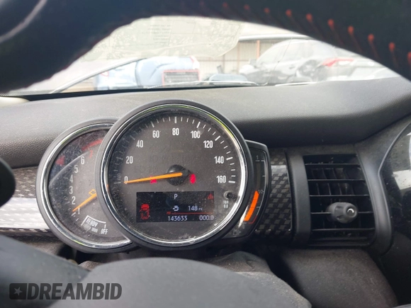 2019 MINI Hardtop Cooper S z VIN WMWXP7C56K2A49415, wystawiony jako IAAI lot #41952188 z przebiegiem 143 633 mil mil oraz . Historia ofert i sprzedaży dostępna na DreamBid. Obrazek 7.