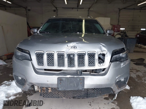 2019 Jeep Cherokee Latitude Plus with VIN 1C4PJMLX8KD137307, listed as a IAAI auction lot 41258365 with 131,758 mi miles and . Bid and sale history available at DreamBid. Image 13.