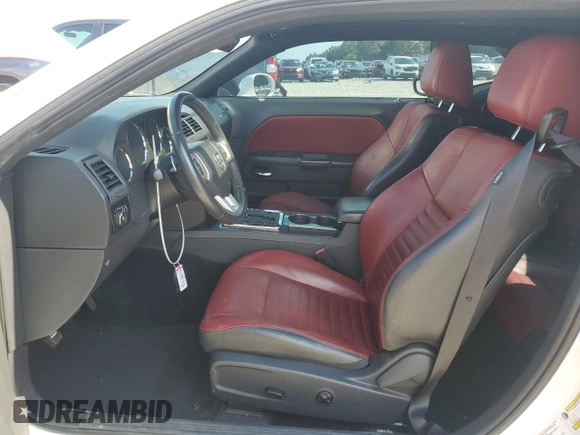 2013 Dodge Challenger SXT z VIN 2C3CDYAG0DH595482, wystawiony jako Copart lot #52610005 z przebiegiem 97 470 mil mil oraz Szkoda całkowita • Salvage title. Historia ofert i sprzedaży dostępna na DreamBid. Obrazek 7.