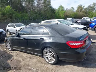 2013 Mercedes-Benz E-Class E 350 Luxury with VIN WDDHF5KB0DA702841, listed as a IAAI auction lot 41875593 with 276,264 mi miles. Bid and sale history available at carsss.com. Image 14.