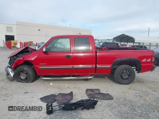 2000 Chevrolet Silverado 1500 LS with VIN 2GCEK19T6Y1316778, listed as a IAAI auction lot 41701675 with 160,034 mi miles. Bid and sale history available at carsss.com. Image 14.