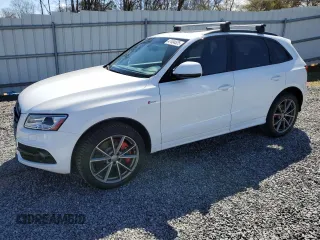 2016 Audi SQ5 Premium Plus with VIN WA1CCAFPXGA100555, listed as a Copart auction lot 47404525 with 84,495 mi miles and Salvage Title. Bid and sale history available at carsss.com. Image 1.