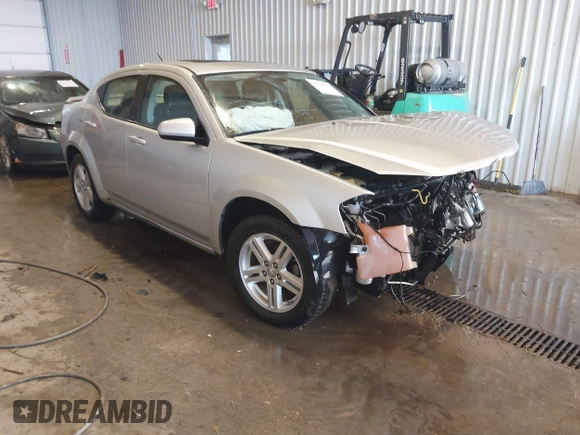 2010 Dodge Avenger R/T with VIN 1B3CC5FB8AN235892, listed as a IAAI auction lot 41630256 with 157,774 mi miles. Bid and sale history available at carsss.com. Image 1.