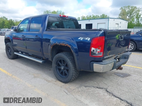 2009 GMC Sierra 1500 z VIN 2GTEK33Y391100131, wystawiony jako IAAI lot #42292487 z przebiegiem 197 968 mil mil oraz . Historia ofert i sprzedaży dostępna na DreamBid. Obrazek 3.