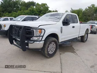 2022 Ford F-250 XL с VIN 1FT7X2B6XNED18175, выставлен на аукционе IAAI как лот 42633304 с пробегом 135 633 миль миль и . История ставок и продаж доступна на DreamBid. Изображение 11.