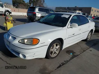 2000 Pontiac Grand Am GT with VIN 1G2NW52E9YM800122, listed as a IAAI auction lot 41337074 with 235,640 mi miles. Bid and sale history available at carsss.com. Image 2.