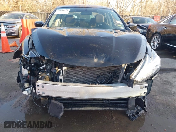 2018 Nissan Altima 2.5 S with VIN 1N4AL3AP9JC473345, listed as a IAAI auction lot 41803135 with 92,173 mi miles. Bid and sale history available at carsss.com. Image 6.