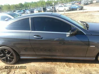 2014 Mercedes-Benz C 250 с VIN WDDGJ4HB0EG255759, выставлен на аукционе IAAI как лот 41967935 с пробегом 146 275 миль миль и . История ставок и продаж доступна на DreamBid. Изображение 13.