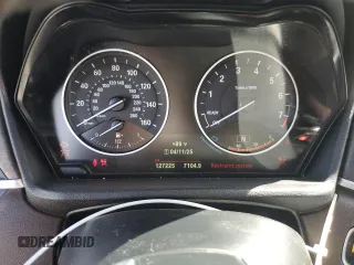 2016 BMW X1 xDrive28i z VIN WBXHT3C31GP880552, wystawiony jako Copart lot #52931305 z przebiegiem 127 225 mil mil oraz Szkoda całkowita • Salvage title. Historia ofert i sprzedaży dostępna na DreamBid. Obrazek 9.