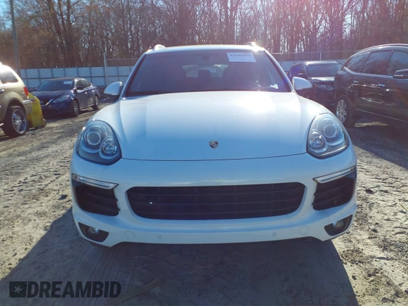 2016 Porsche Cayenne z VIN WP1AA2A2XGKA09945, wystawiony jako IAAI lot #41645654 z przebiegiem 79 327 mil mil oraz . Historia ofert i sprzedaży dostępna na DreamBid. Obrazek 12.