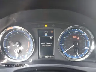 2019 Toyota Corolla L z VIN 5YFBURHEXKP885270, wystawiony jako IAAI lot #42291425 z przebiegiem 82 304 mil mil oraz . Historia ofert i sprzedaży dostępna na DreamBid. Obrazek 7.