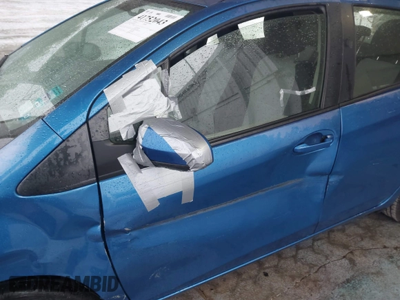 2013 Toyota Yaris L with VIN JTDKTUD33DD545913, listed as a IAAI auction lot 41752043 with 201,236 mi miles. Bid and sale history available at carsss.com. Image 6.