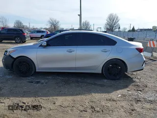 2019 Kia Forte S with VIN 3KPF34AD7KE027183, listed as a IAAI auction lot 41764274 with 92,840 mi miles and . Bid and sale history available at carsss.com. Image 15.