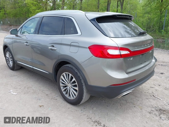 2016 Lincoln MKX Select z VIN 2LMTJ8KR2GBL62540, wystawiony jako IAAI lot #42260777 z przebiegiem 107 549 mil mil oraz . Historia ofert i sprzedaży dostępna na DreamBid. Obrazek 3.