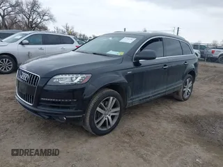 2015 Audi Q7 3.0T Premium Plus with VIN WA1LGBFE2FD006160, listed as a IAAI auction lot 41702382 with 85,706 mi miles. Bid and sale history available at carsss.com. Image 19.