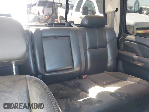 2008 Chevrolet Silverado 1500 LTZ with VIN 2GCEK13Y081241547, listed as a IAAI auction lot 41724991 with 224,143 mi miles. Bid and sale history available at carsss.com. Image 8.