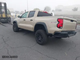 2024 Chevrolet Colorado 4WD Trail Boss with VIN 1GCPTEEK1R1210577, listed as a IAAI auction lot 41212420 with 3,193 mi miles. Bid and sale history available at carsss.com. Image 3.