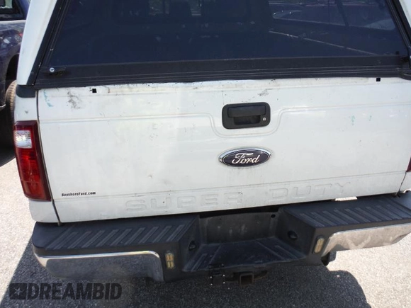 2014 Ford F-250 XL z VIN 1FT7W2BT7EEA16397, wystawiony jako IAAI lot #42268890 z przebiegiem 290 259 mil mil oraz . Historia ofert i sprzedaży dostępna na DreamBid. Obrazek 1.