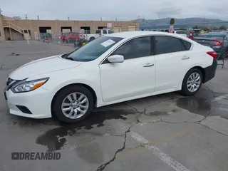 2017 Nissan Altima S z VIN 1N4AL3AP4HN337736, wystawiony jako IAAI lot #41724721 z przebiegiem 141 799 mil mil oraz . Historia ofert i sprzedaży dostępna na DreamBid. Obrazek 17.