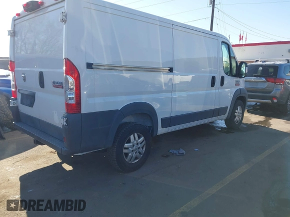 2014 Ram ProMaster Cargo z VIN 3C6TRVAG9EE120154, wystawiony jako IAAI lot #41443178 z przebiegiem 79 969 mil mil oraz . Historia ofert i sprzedaży dostępna na DreamBid. Obrazek 4.
