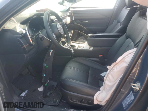 2025 Mazda CX-50 S Premium Plus with VIN 7MMVABEM1SN319228, listed as a Copart auction lot 55958135 with 4,133 mi miles and Salvage title. Bid and sale history available at DreamBid. Image 7.