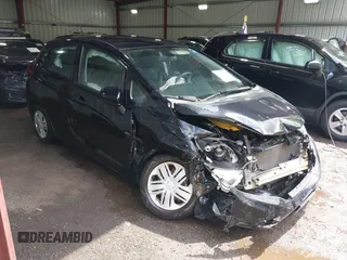 2020 Honda Fit LX z VIN 3HGGK5H40LM709849, wystawiony jako IAAI lot #42258277 z przebiegiem 55 404 mil mil oraz . Historia ofert i sprzedaży dostępna na DreamBid. Obrazek 1.