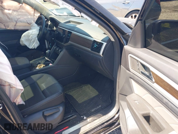 2023 Volkswagen Atlas SE с VIN 1V2KR2CA3PC522546, выставлен на аукционе IAAI как лот 42065884 с пробегом 31 076 миль миль и . История ставок и продаж доступна на DreamBid. Изображение 5.