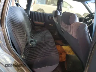 1989 Chevrolet Celebrity z VIN 1G1AW81R2K6232509, wystawiony jako Copart lot #55310485 z przebiegiem 84 848 mil mil oraz Tytuł czysty. Historia ofert i sprzedaży dostępna na DreamBid. Obrazek 10.