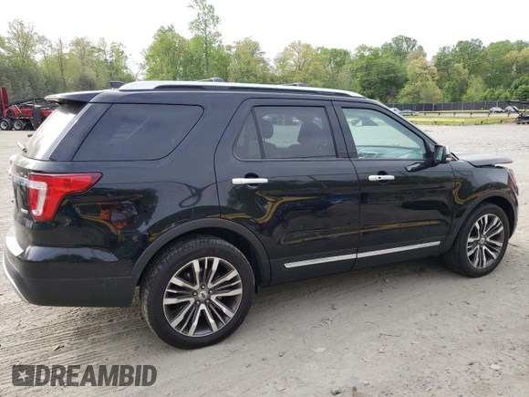 2017 Ford Explorer Platinum z VIN 1FM5K8HT9HGD50285, wystawiony jako Copart lot #54277795 z przebiegiem 88 836 mil mil oraz Szkoda całkowita • Salvage title. Historia ofert i sprzedaży dostępna na DreamBid. Obrazek 3.