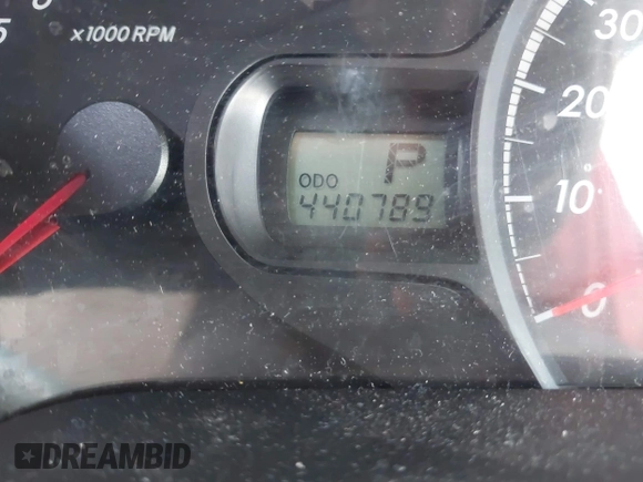 2014 Toyota Sienna L with VIN 5TDZK3DC1ES410012, listed as a IAAI auction lot 42005001 with 440,789 mi miles. Bid and sale history available at carsss.com. Image 15.