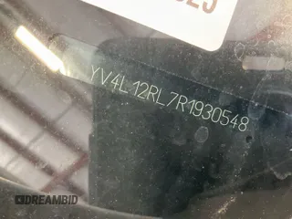 2024 Volvo XC60 Plus Dark Theme z VIN YV4L12RL7R1930548, wystawiony jako IAAI lot #42394524 z przebiegiem 3 069 mil mil oraz . Historia ofert i sprzedaży dostępna na DreamBid. Obrazek 14.