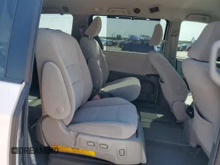 2019 Toyota Sienna LE Auto Access Seat with VIN 5TDKZ3DC4KS993734, listed as a Copart auction lot 53458405 with 6,957 mi miles and Salvage Title. Bid and sale history available at DreamBid. Image 11.